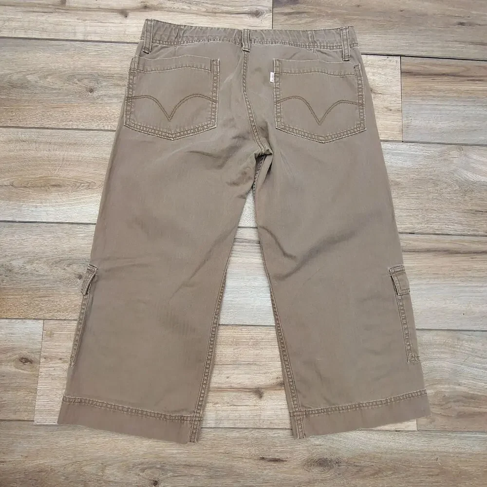 Levis levis tab